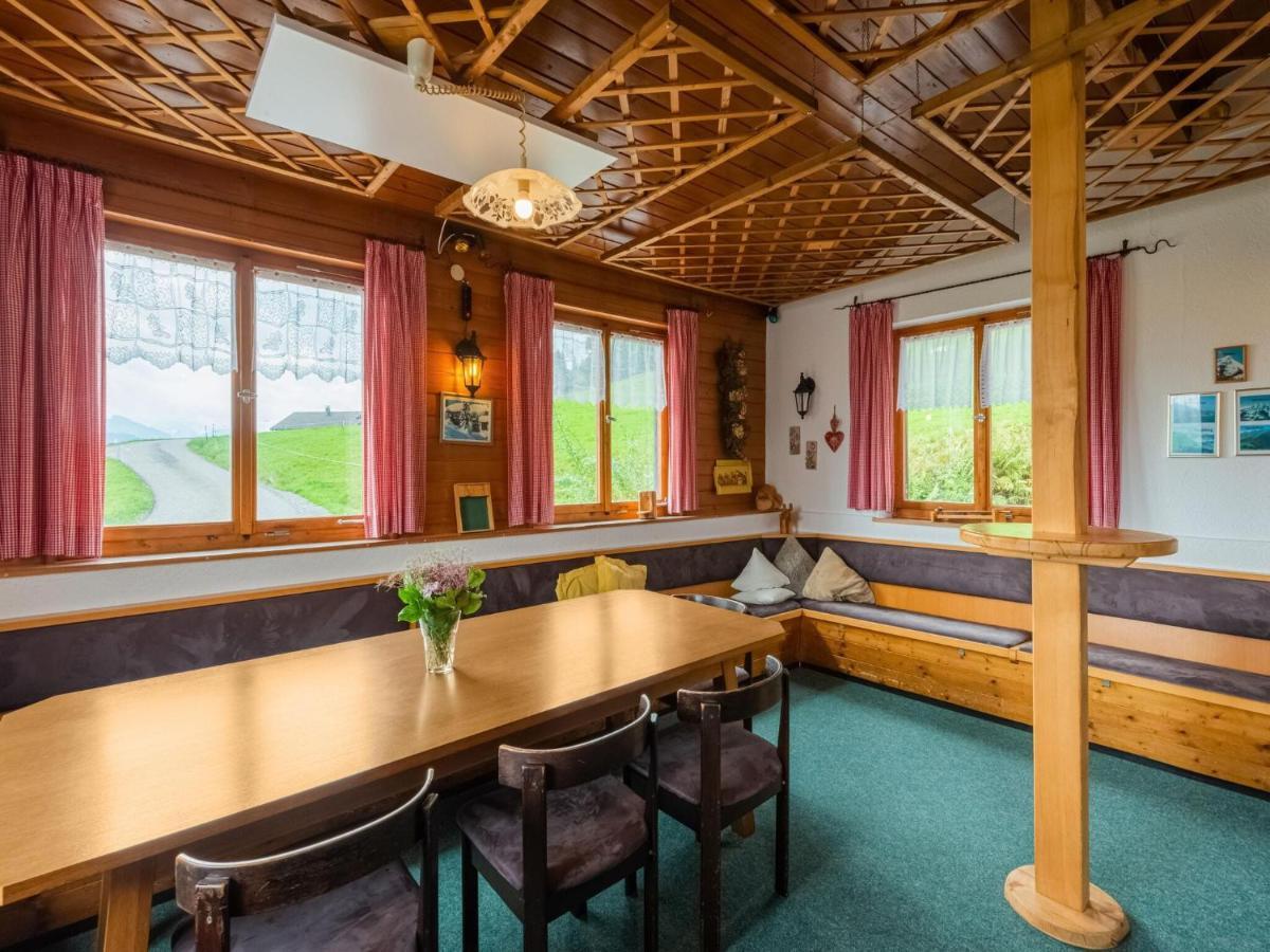 Vintage Holiday Home In Vorarlberg Near Ski Area Шварценберг-им-Брегенцервальд Экстерьер фото